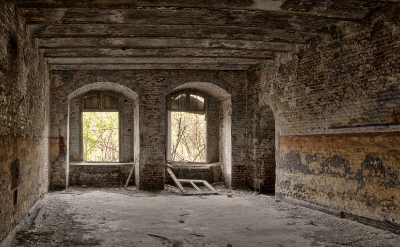 Stosownie z obowiązującymi kodeksami świeżo stawiane domy muszą być ekonomiczne.